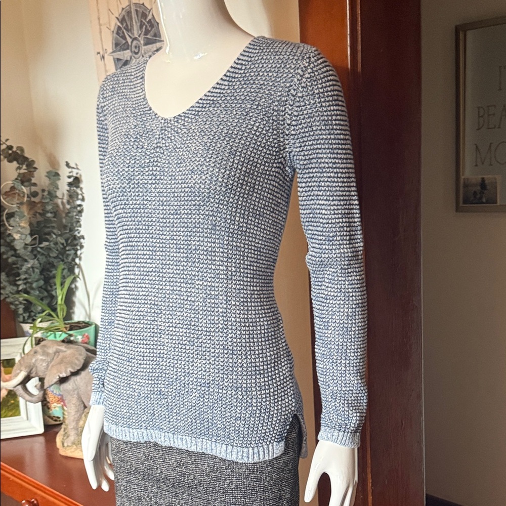 NWT chaps size small cotton Women's Blue V-Neck Sweater